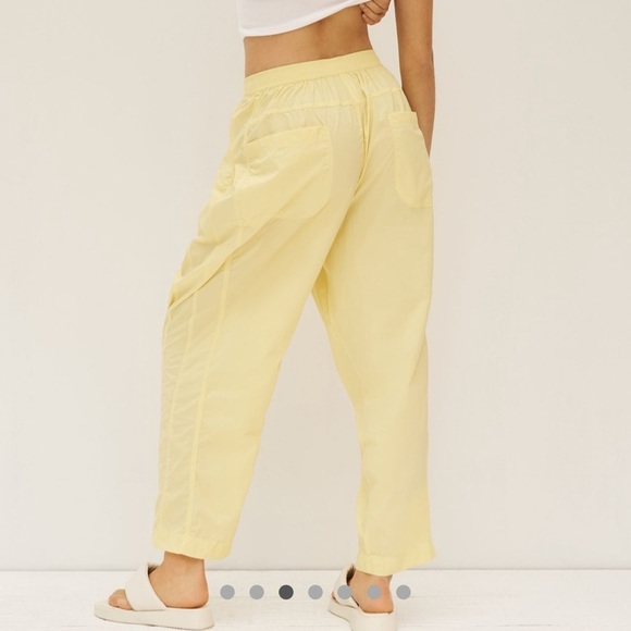 NWT Daily Practice by Anthropologie Aerial Parachute Pants in Yellow - Picture 12 of 14